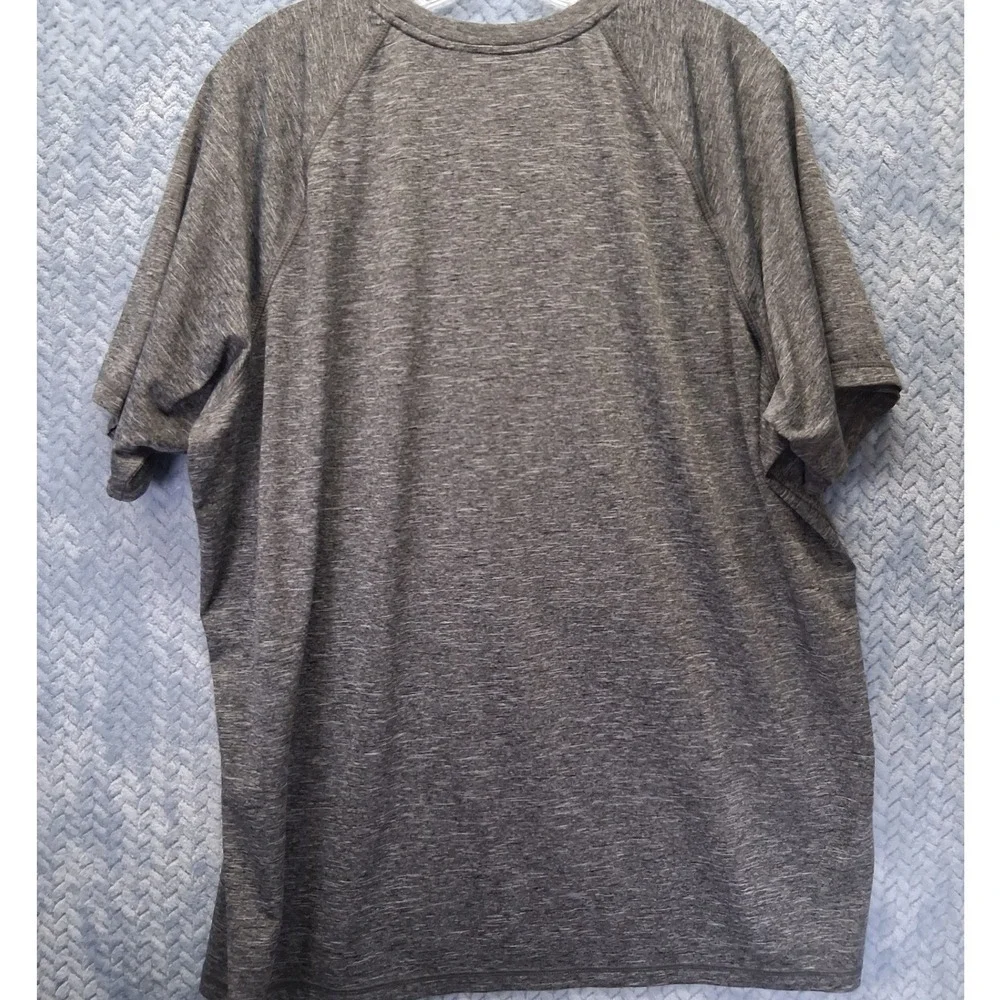 Nike Swim Dri-FIT Rash Guard Mens XXL Gray Short Sleeve UPF 40+ Beach Pool